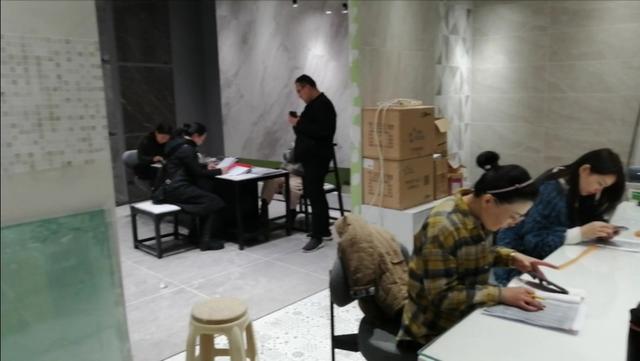 做销售的需要打电话，但是我没有电话号码，如何要到客户电话号码？