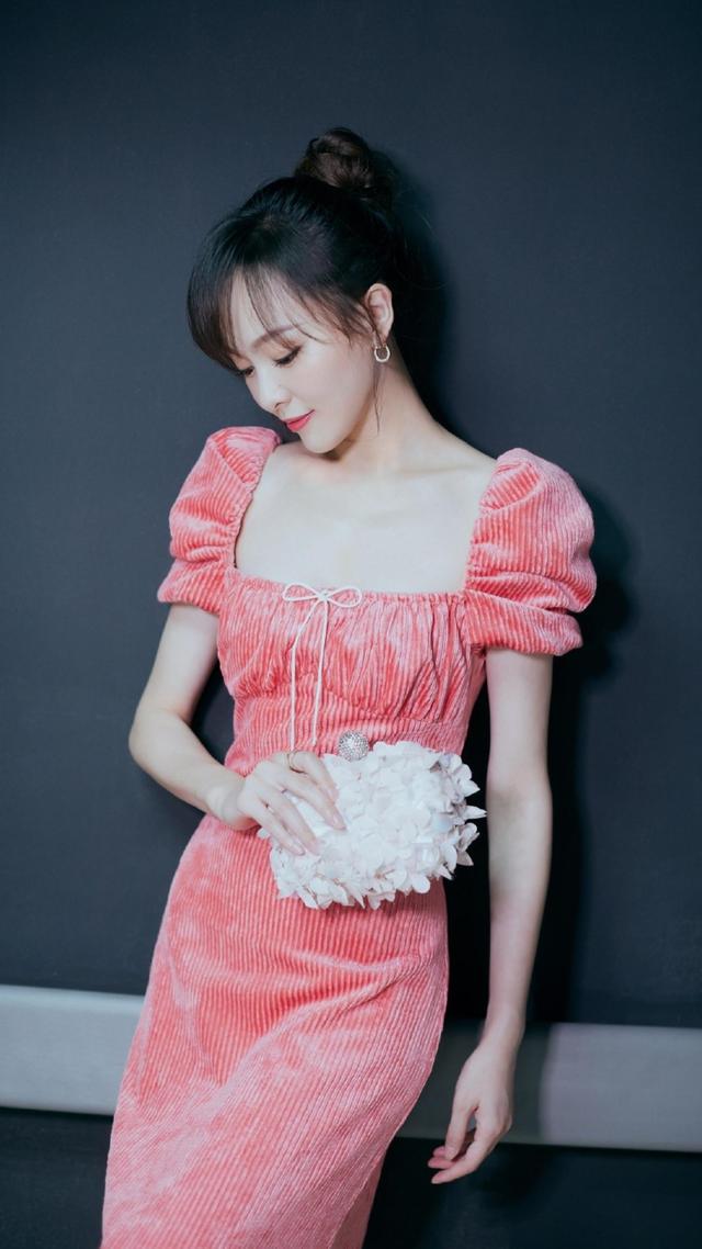 北京大学冠军营销商学院
:请问女性可以做到年薪百万都是什么样的人？