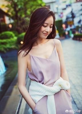 优衣库营销策略分析
:主打“基本款”的优衣库，是如何让用户上瘾的？