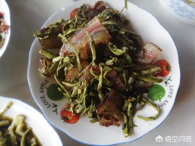 成都网络营销
:我是一位藏族人，现在在成都上班。想把家乡的特产弄出来卖，但是没有销路，应该怎么做？