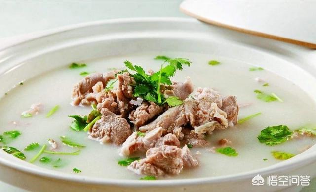 小红书营销建议
:开了一家熟食店，生意不是很好，有没有什么营销推广可以推荐一下？