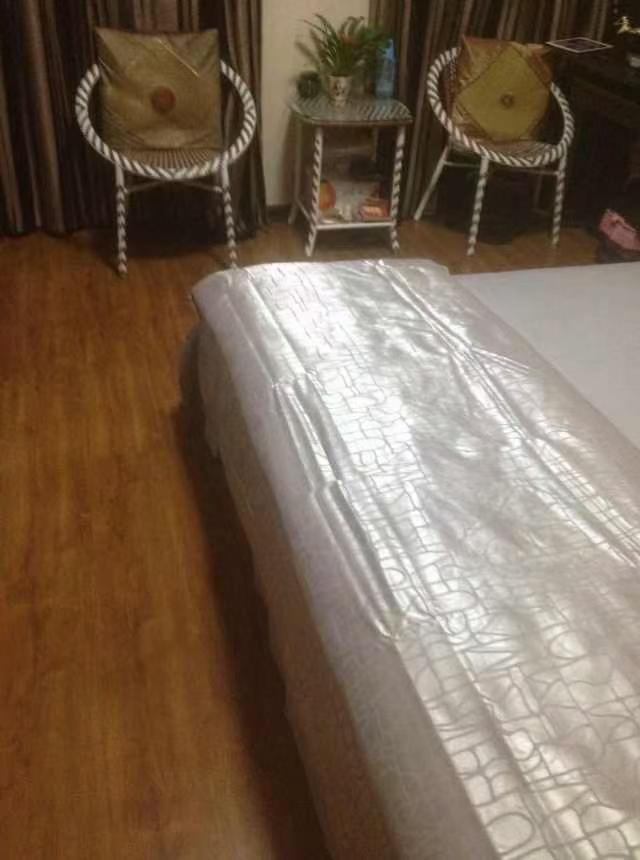 抖音成品号
:抖音上那么多卖翡翠的，而且价格超低，大家敢买吗？质量怎样？