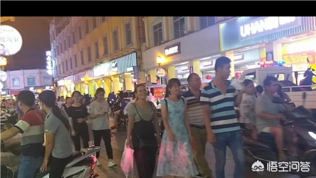 实体店营销方案
:现在实体店生意难做，有什么好的营销策划方案吗？